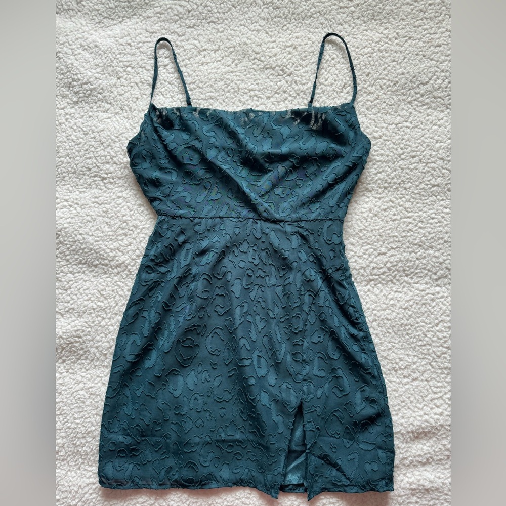 Brand new with tag forever 21 dress